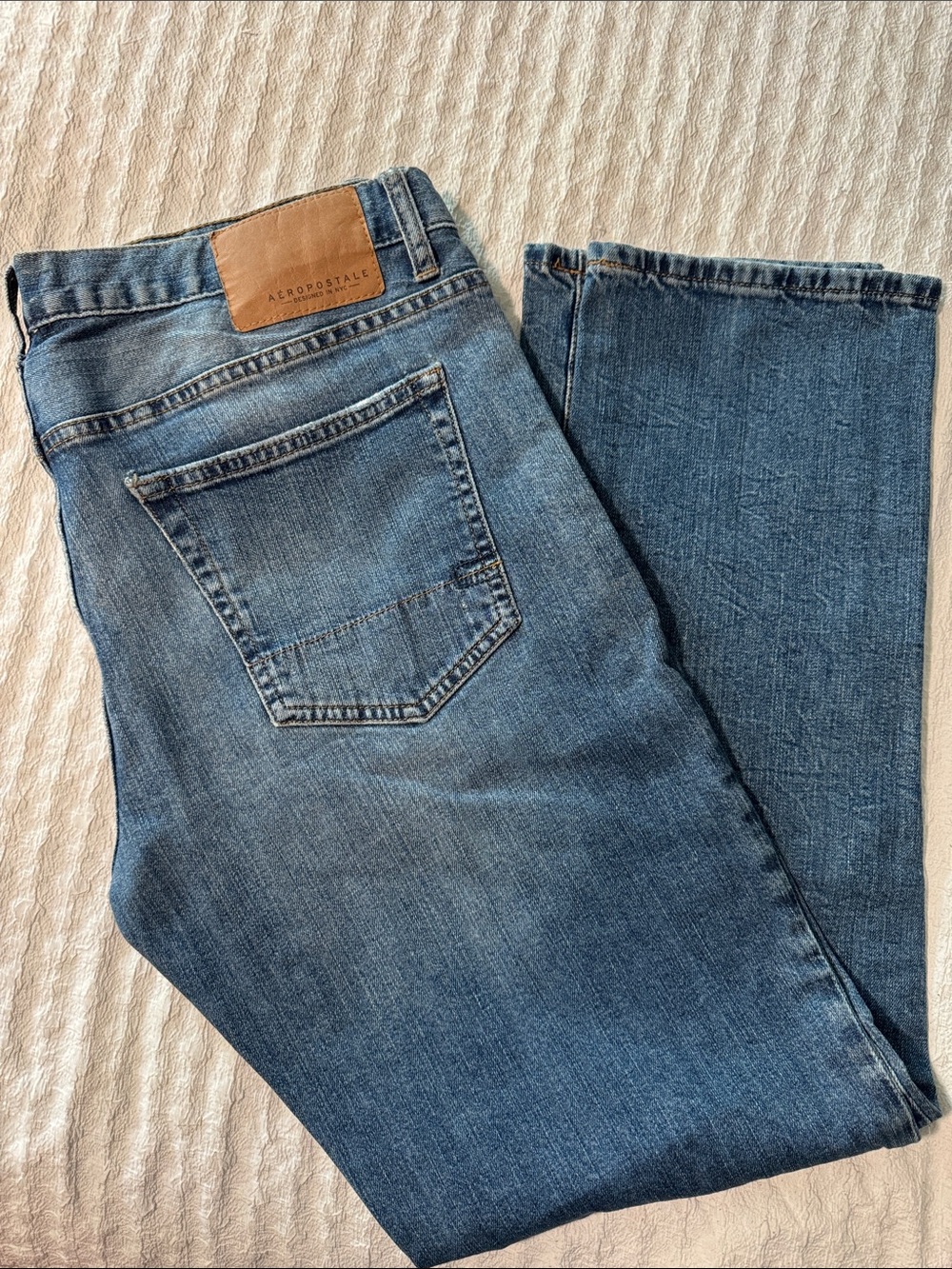 Aeropostale Men's Medium Blue Straight Jeans with Leather Patch